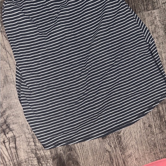 Lululemon Athletica Black and White Sleeveless Tank Top - Picture 3 of 5